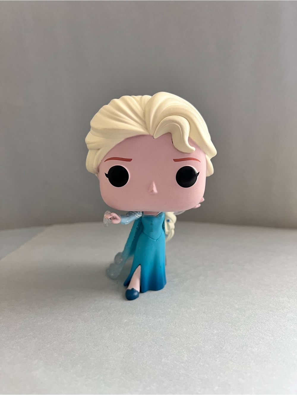 Funko Pop Disney 100 Frozen Elsa Figure